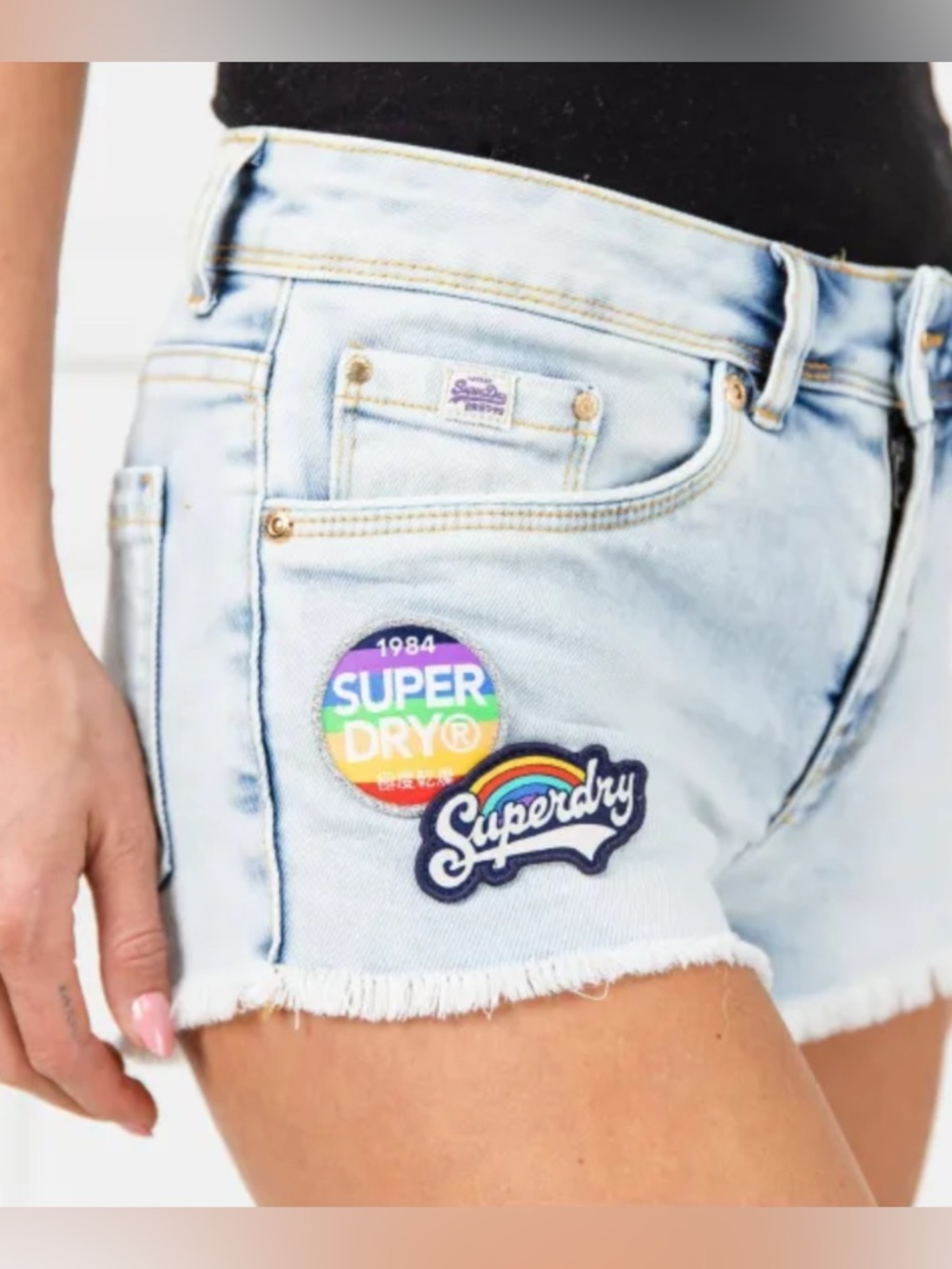 SuperDry DENIM HOT SHORT. Size 27. New without tags!